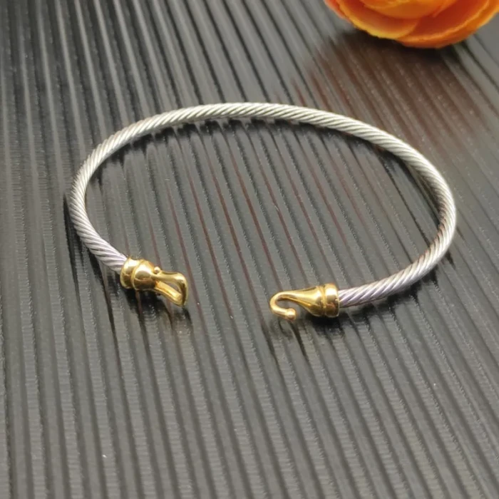 David Yurman 3mm Gold Hook Head Bracelet