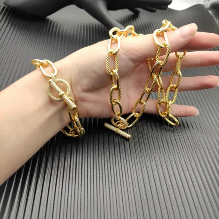 David Yurman 11mm Gold Pavé Twisted Cable Rotating Clasp Necklace