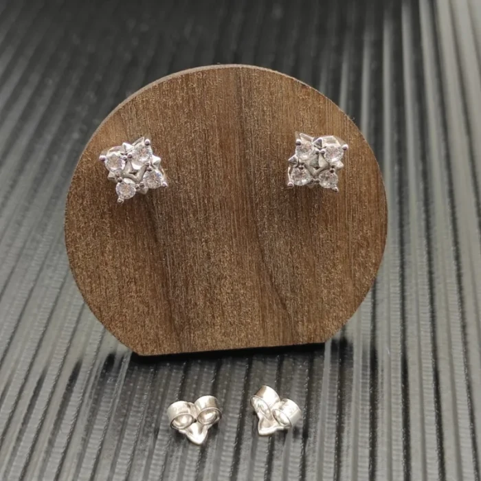 David Yurman 8mm Sterling Silver Pavé White Diamond Pyramid Stud Earrings