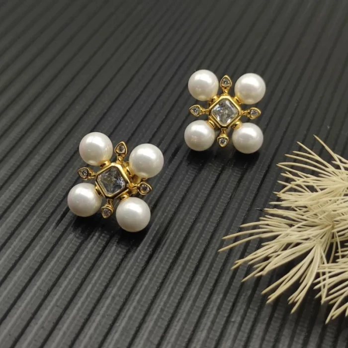 David Yurman 16.5mm Gold Pyramid Pearl Stud Earrings