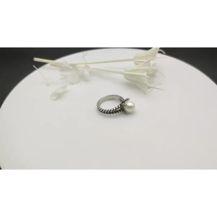 David Yurman Four-Prong Pearl Ring