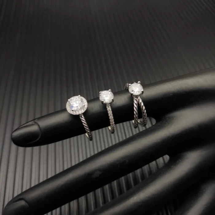 David Yurman 0.7 Carat Four-Prong Diamond Ring with Side Diamonds