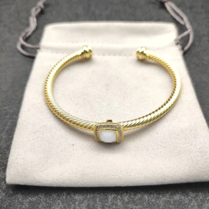David Yurman 4mm Gold-Tone Square Diamond Cable White Agate Bracelet, Fits Wrist Sizes 15–20cm