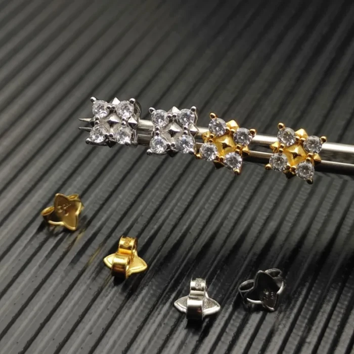 David Yurman 8mm Gold Pavé White Diamond Pyramid Stud Earrings